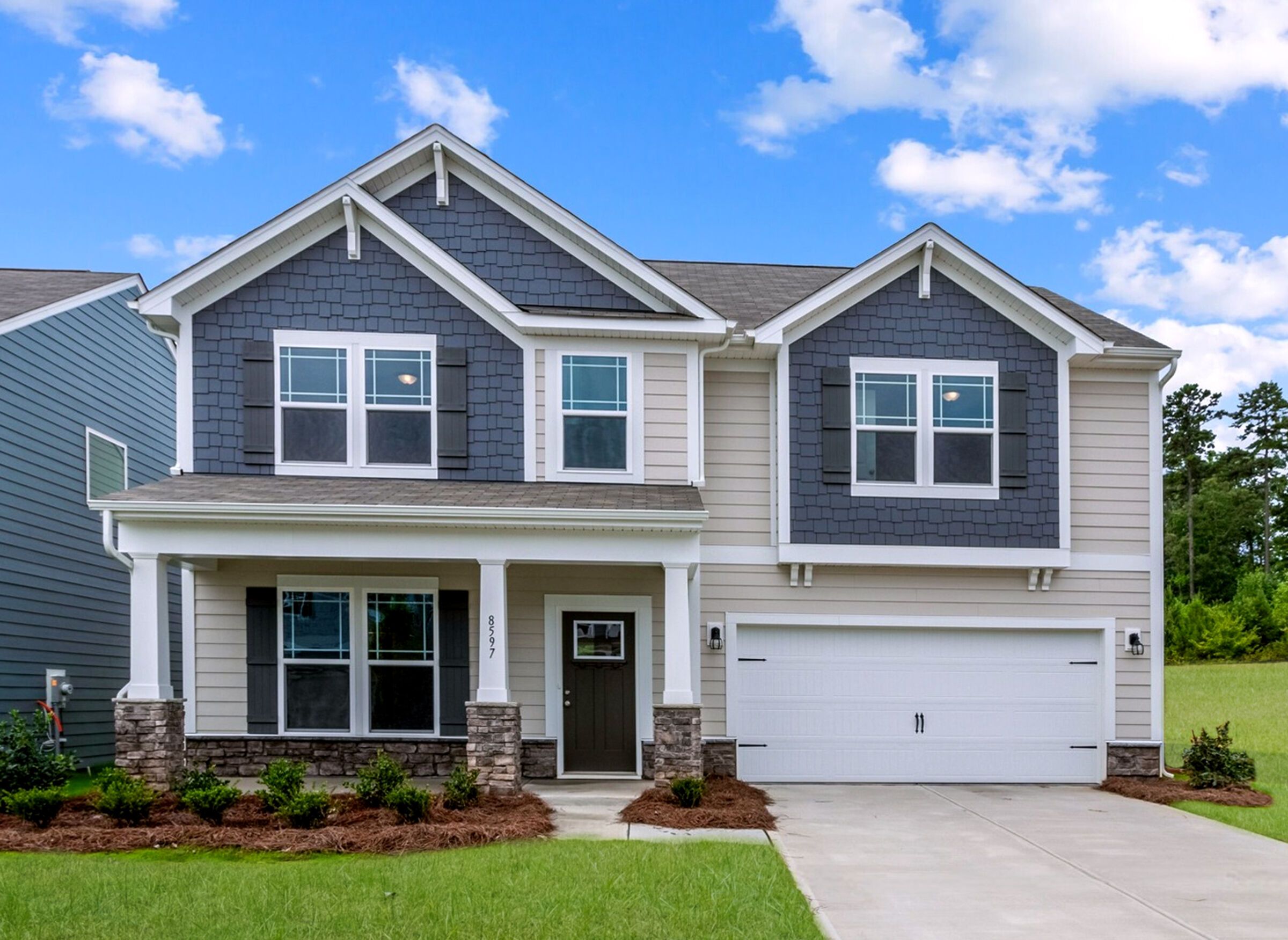 [z23]CanterburyStation-Exterior