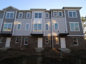 1487 Blaine Street (Regis)