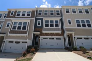 2733 Hunter Woods Drive (Kensington)