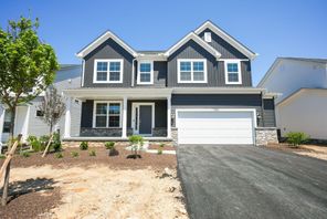 1104 Quarry Oak Drive (Findlay)