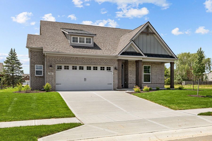 5040 Carmine Street (Cascade II)