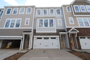 10009 Secluded Garden Drive (Hyde Park)