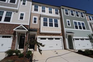 Hyde Park - Green Level Trail Townhomes: Apex, North Carolina - M/I Homes