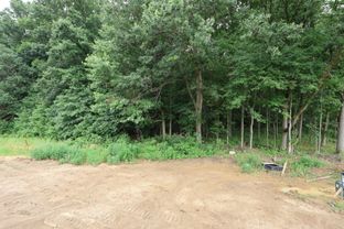 Worthington - Woodcrest Crossing: Powell, Ohio - M/I Homes