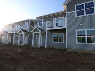 Stewart - The Townes at Becketts: South Elgin, Illinois - M/I Homes