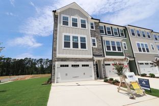 Buckingham - Green Level Trail Townhomes: Apex, North Carolina - M/I Homes