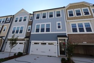 Hyde Park - Alston Landing: Cary, North Carolina - M/I Homes