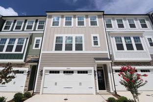 Hyde Park - Green Level Trail Townhomes: Apex, North Carolina - M/I Homes