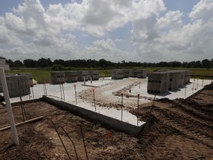 Mira Lago - Cobblestone: Zephyrhills, Florida - M/I Homes