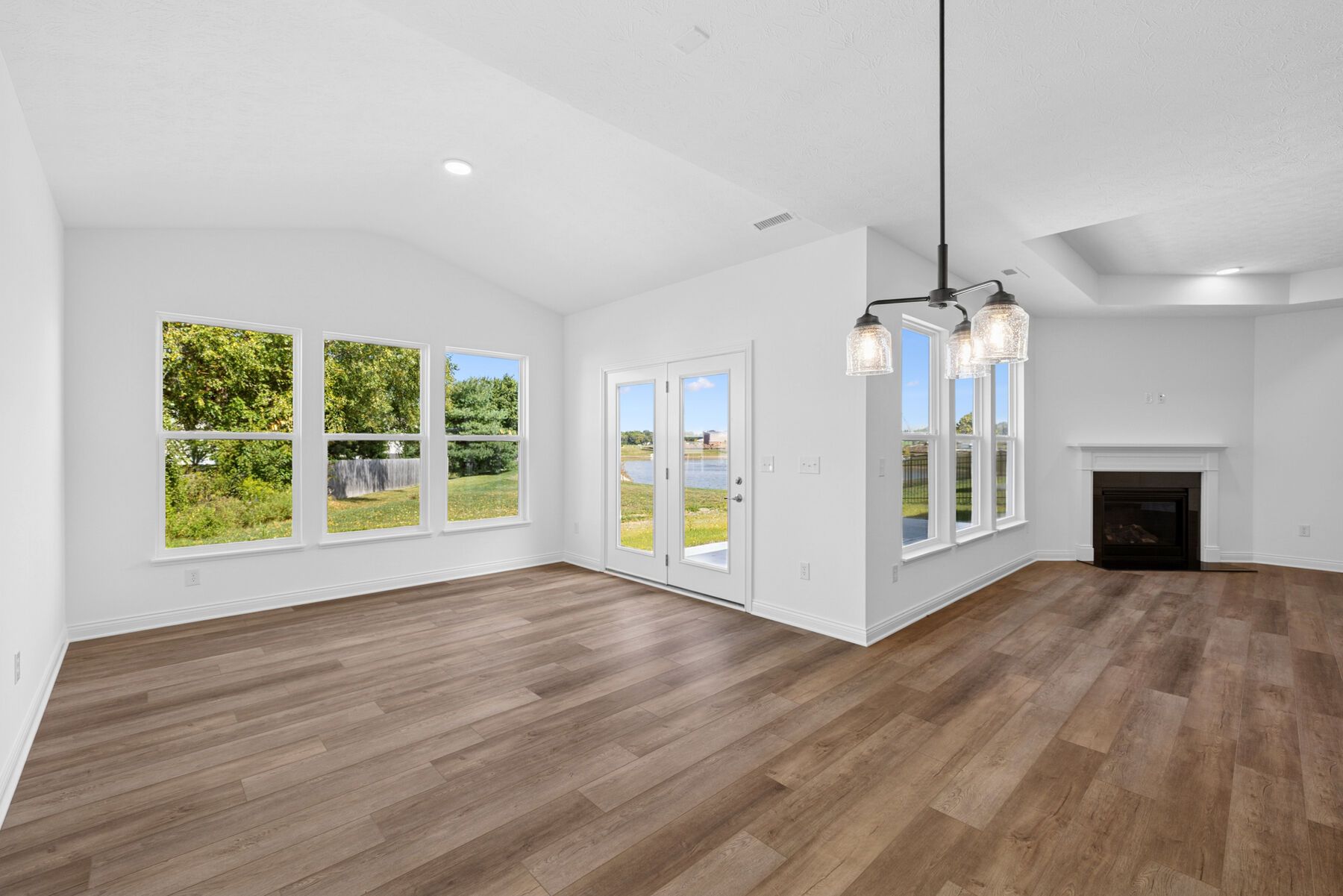 Kentmore - Berry Chase: Greenwood, Indiana - M/I Homes