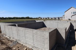 Worthington - Woodcrest Crossing: Powell, Ohio - M/I Homes
