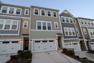 Hyde Park - Friendship Station: Apex, North Carolina - M/I Homes