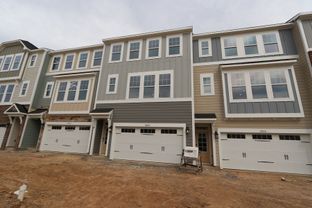 Hyde Park - Green Level Trail Townhomes: Apex, North Carolina - M/I Homes