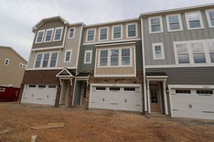 Hyde Park - Green Level Trail Townhomes: Apex, North Carolina - M/I Homes