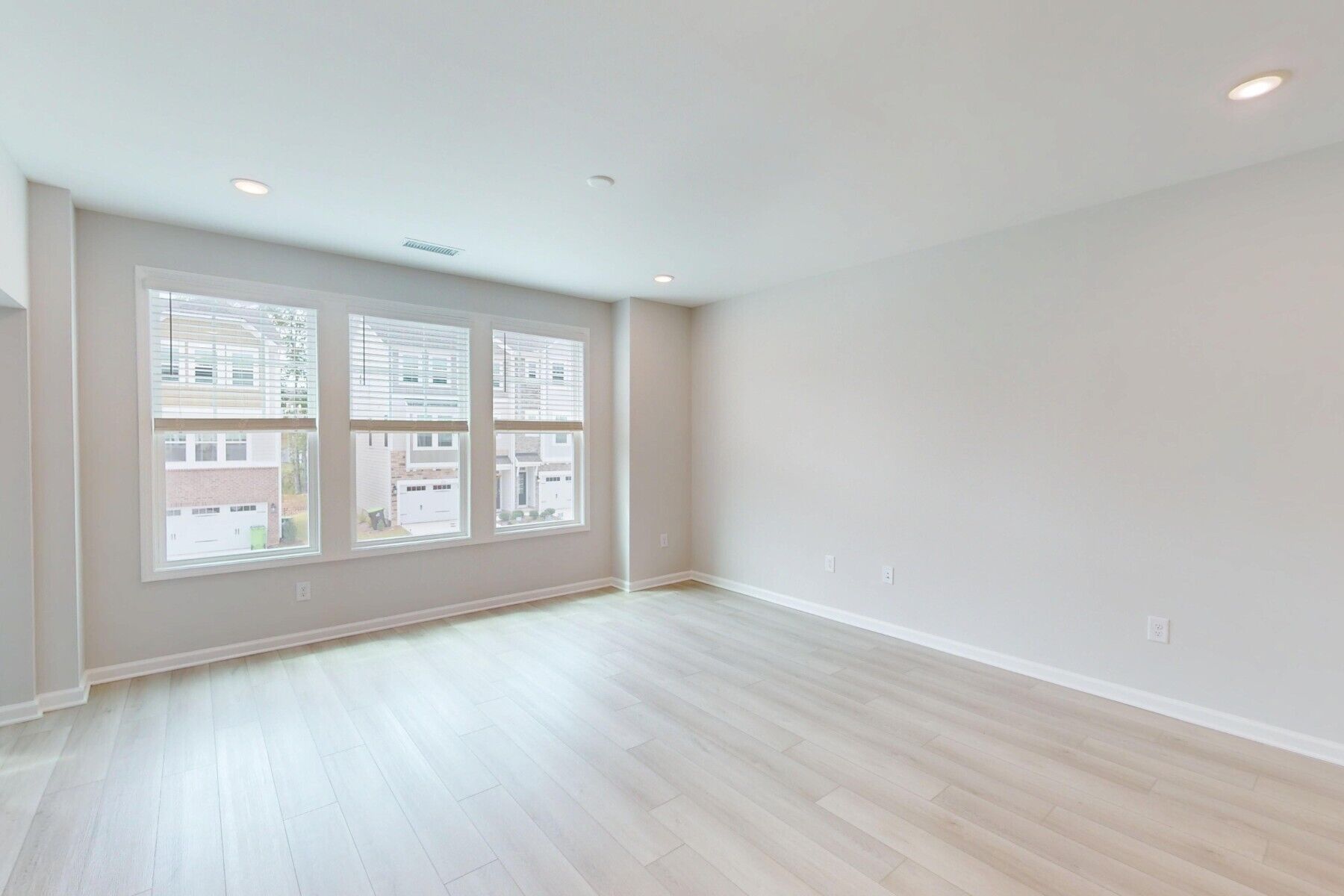 Kensington - Friendship Station: Apex, North Carolina - M/I Homes