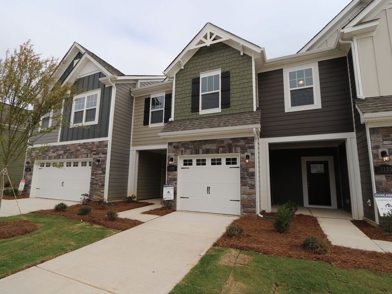 1129 Overbrook Place (Manchester)