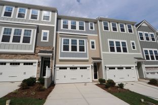 Buckingham - Friendship Station: Apex, North Carolina - M/I Homes