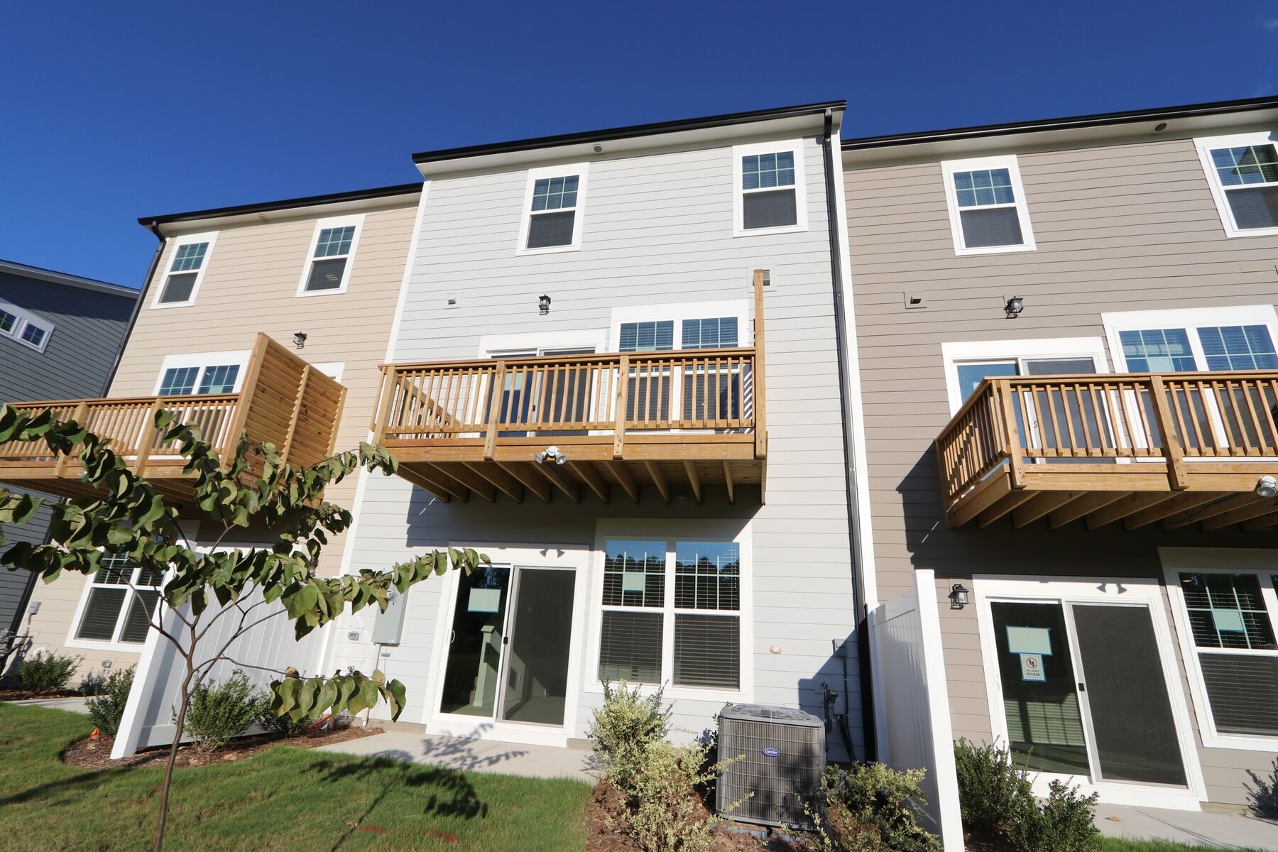 10009 Secluded Garden Drive (Hyde Park)