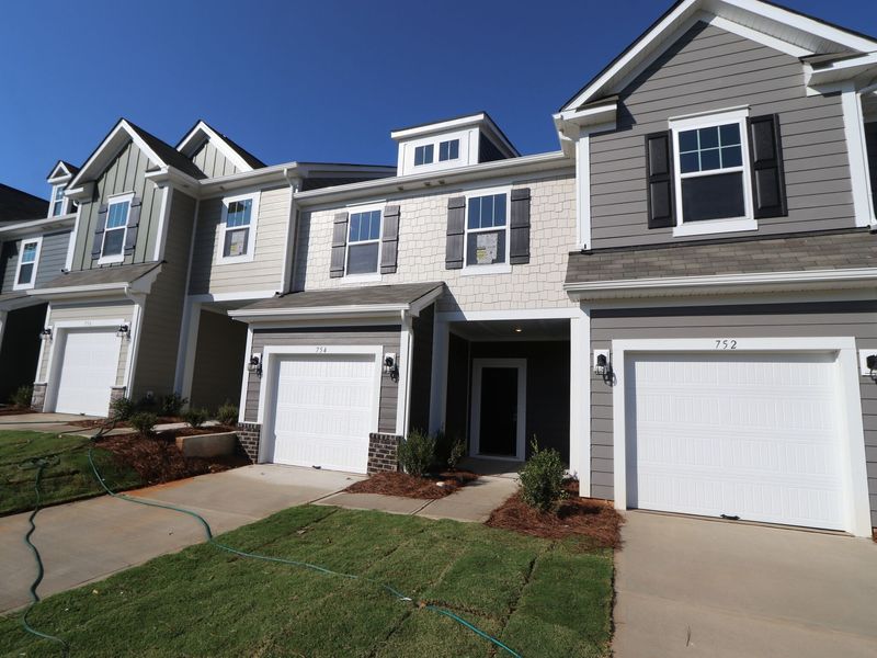 754 Kitfox Drive NW (Wylie II)