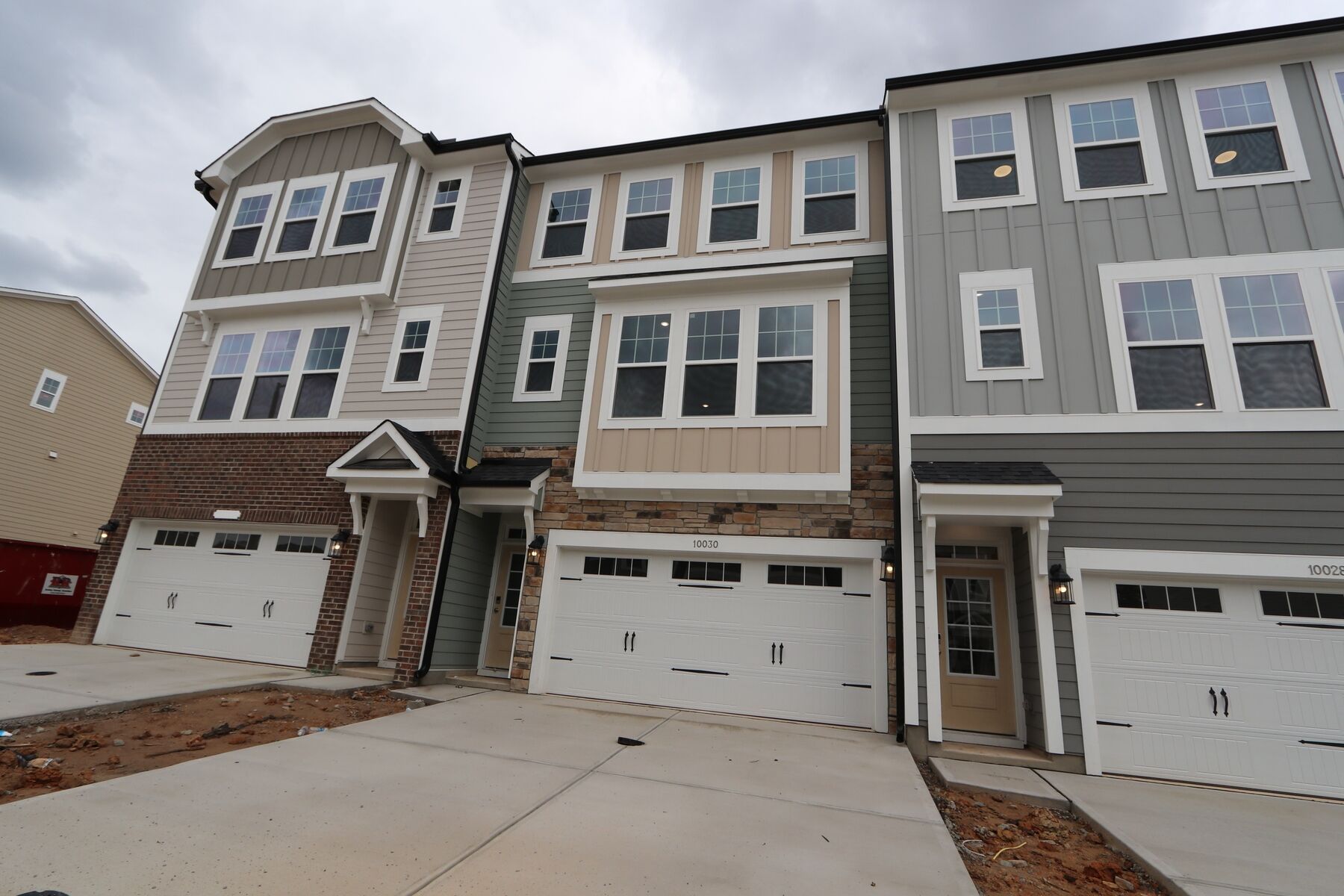 10030 Secluded Garden Drive (Hyde Park)