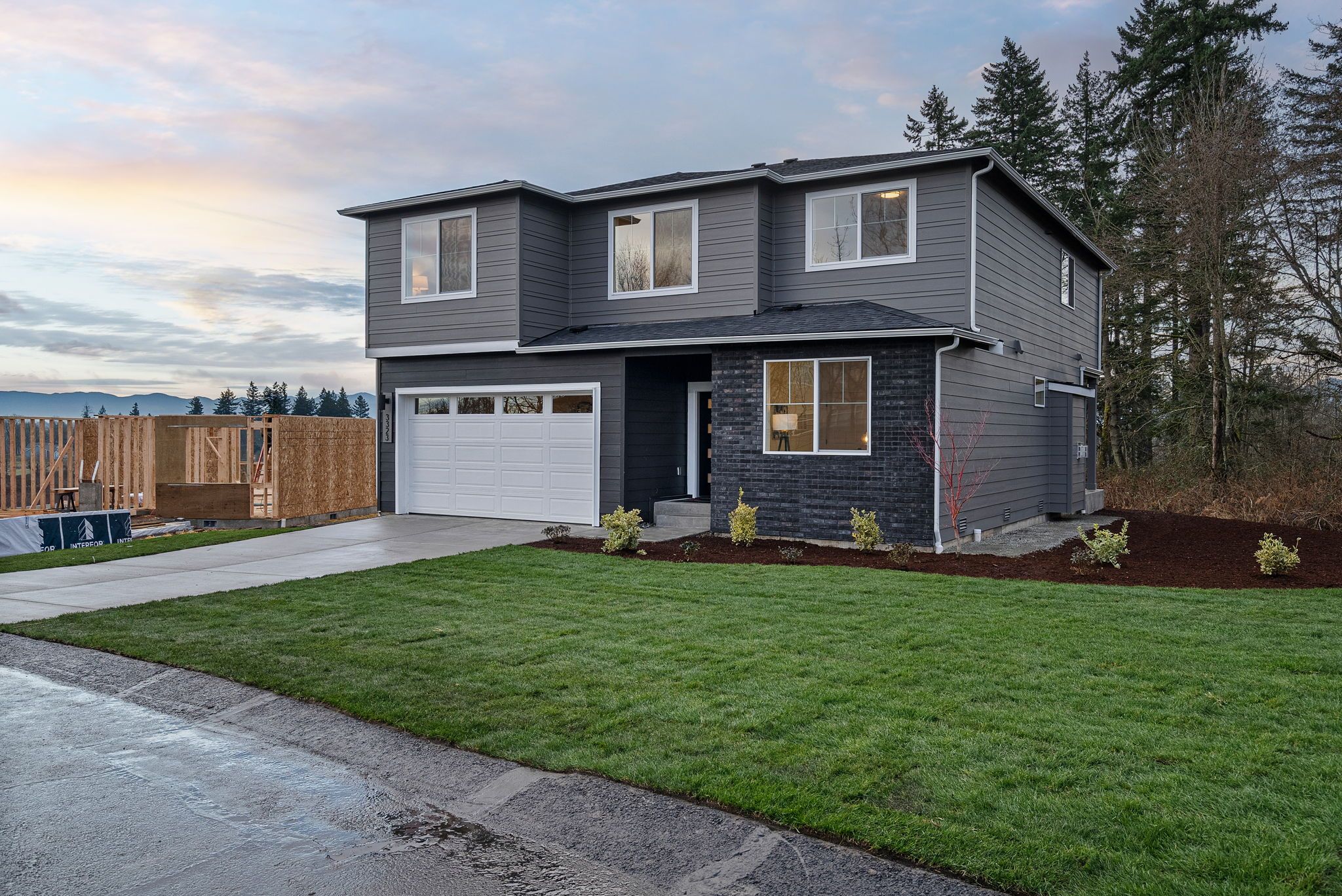 casa en Rainier Plateau por MTT Homes