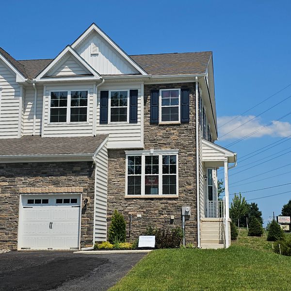 625 Fountain View Circle (Stargrass)