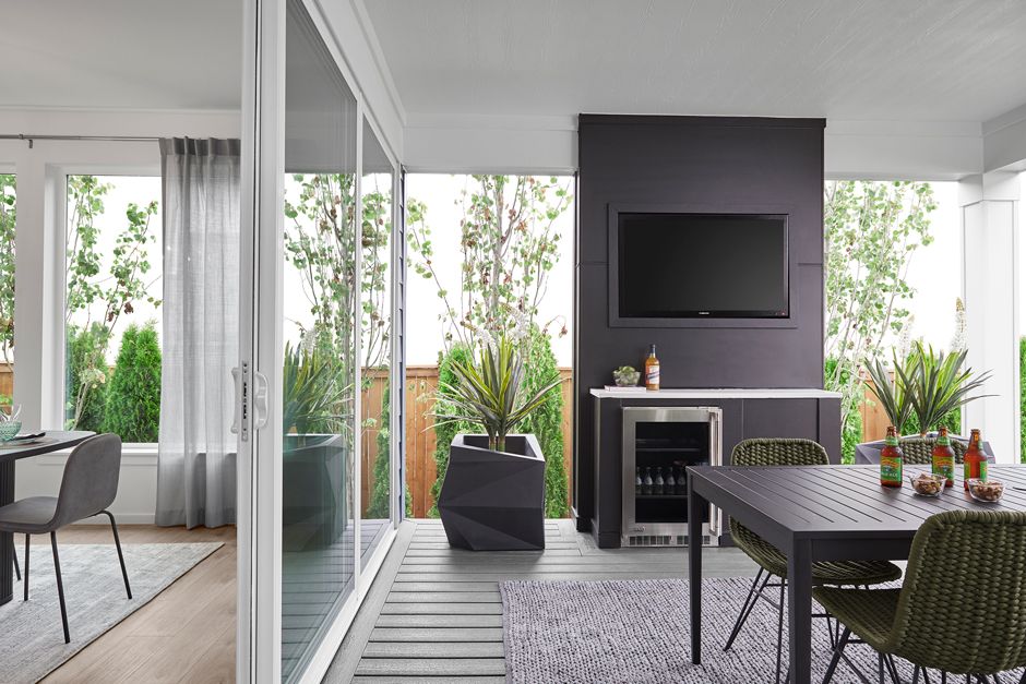 Interior Image For The Dahlia