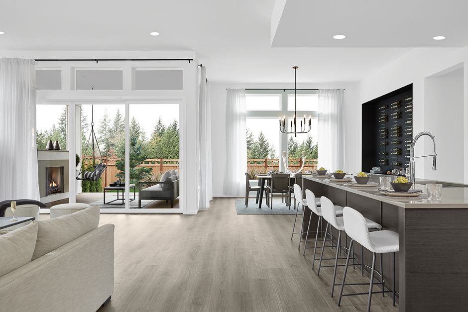 Interior Image For The Clover