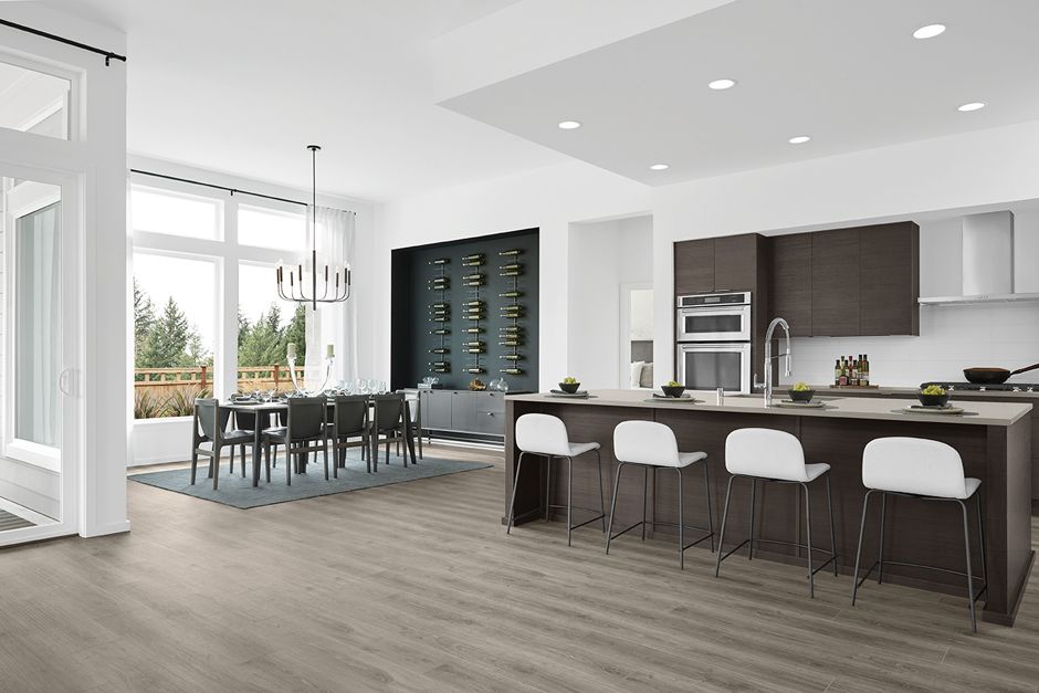 Interior Image For The Clover