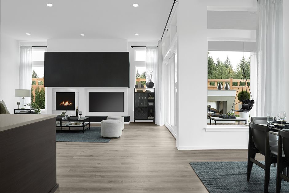 Interior Image For The Clover