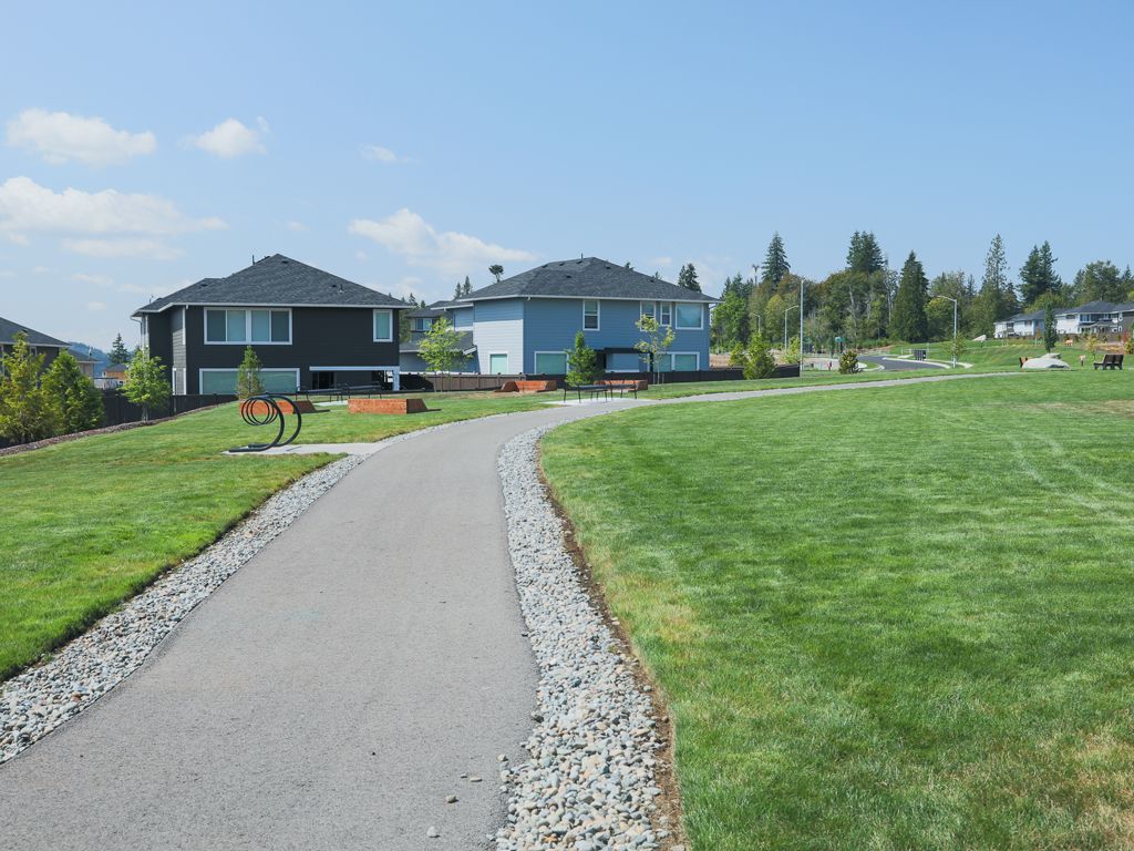 Photos From Eaglemont