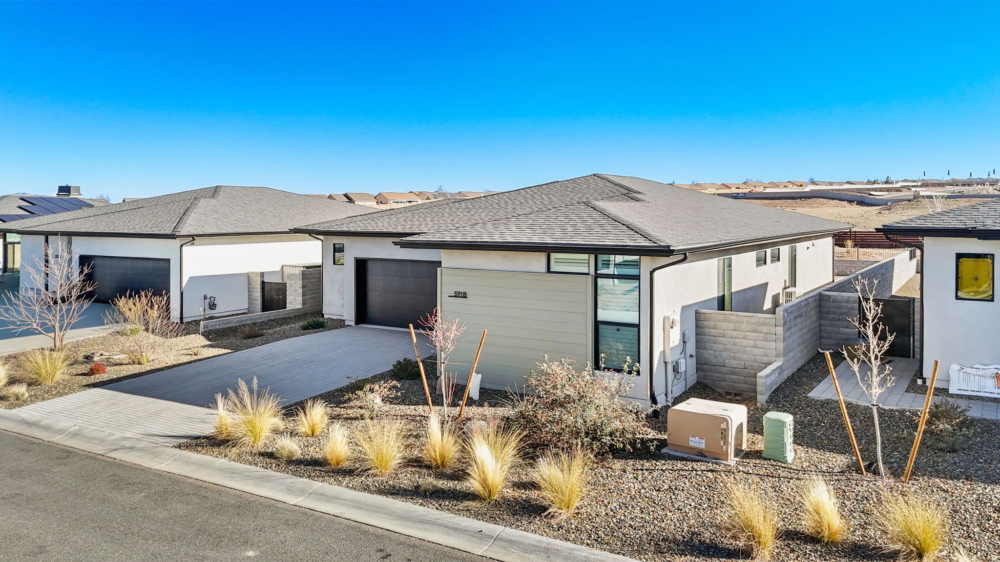 5918 E Killen Loop