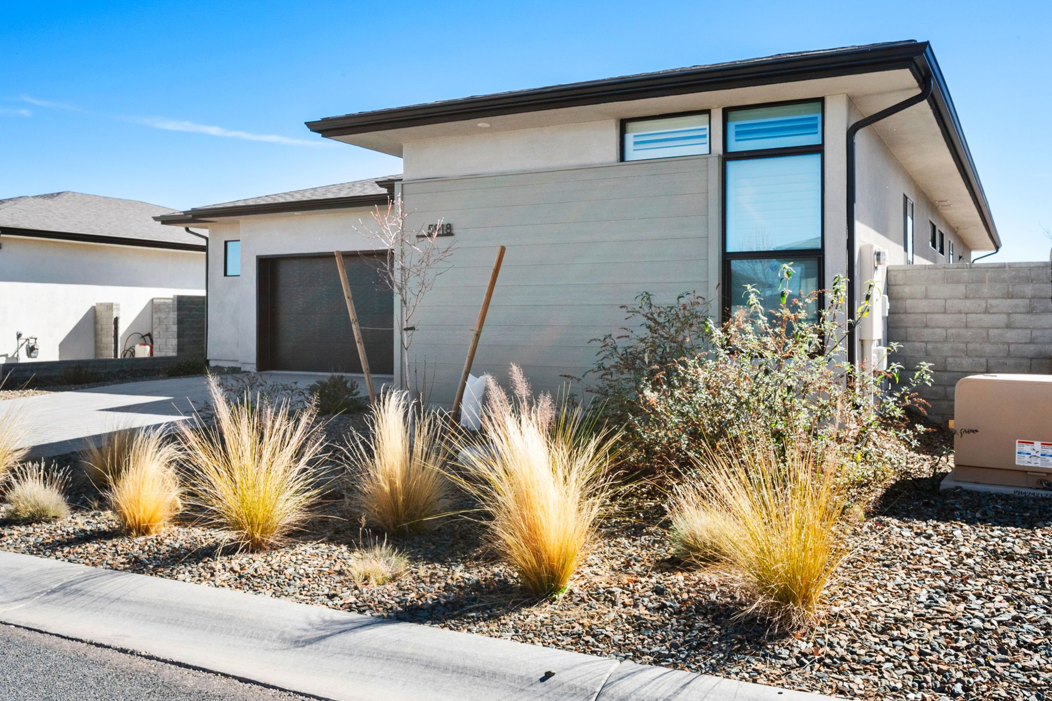 5918 E Killen Loop
