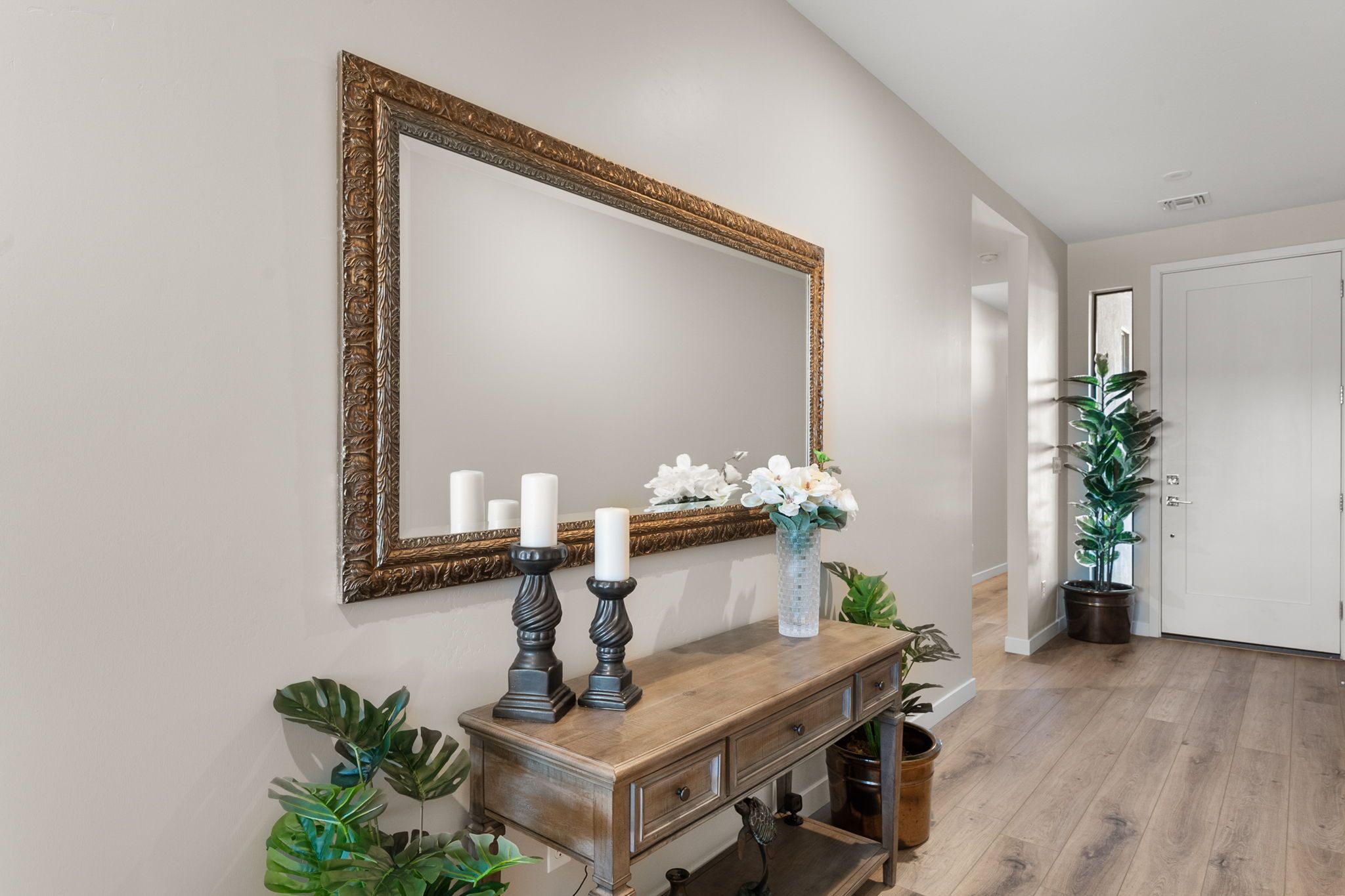 5918 E Killen Loop