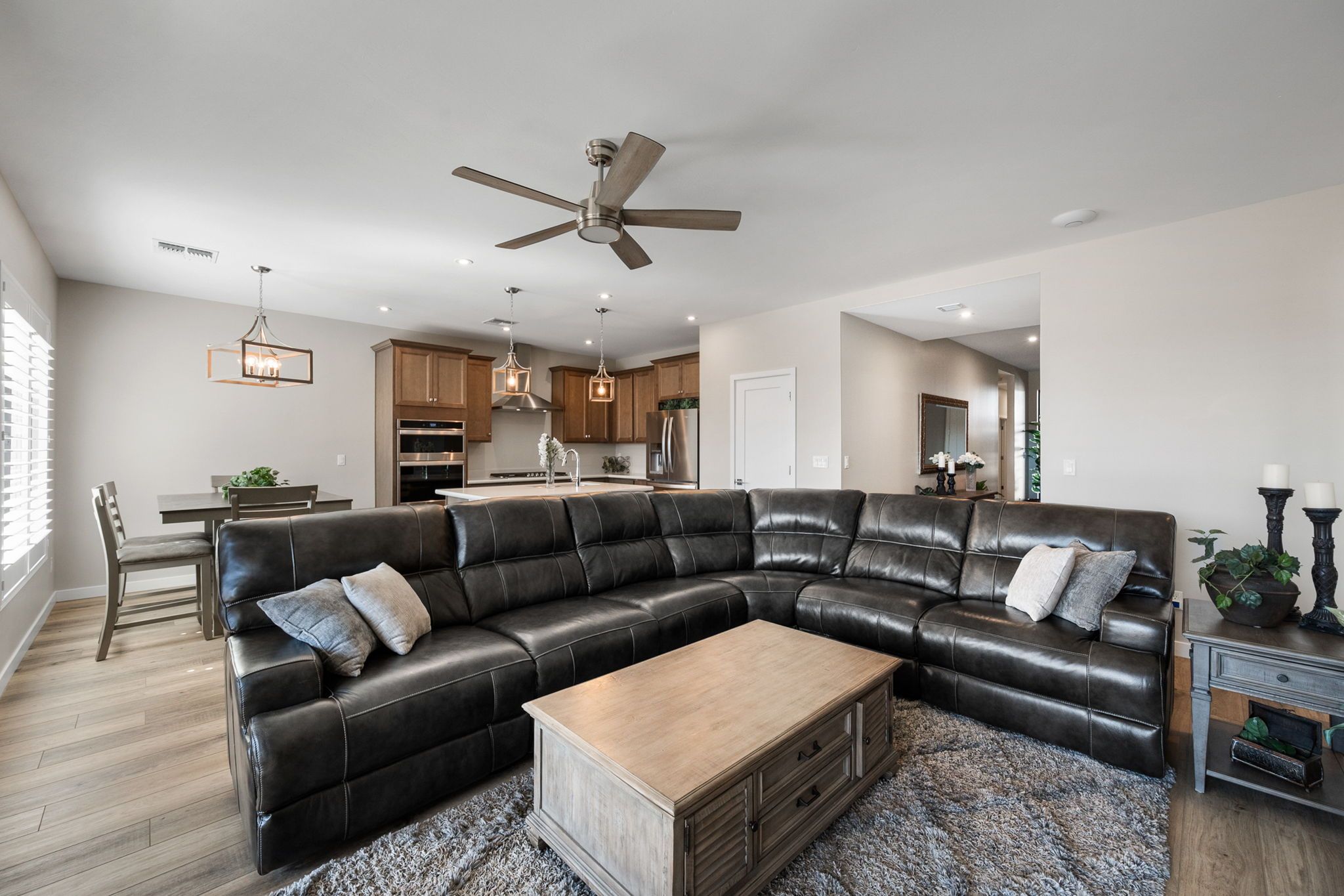 5918 E Killen Loop