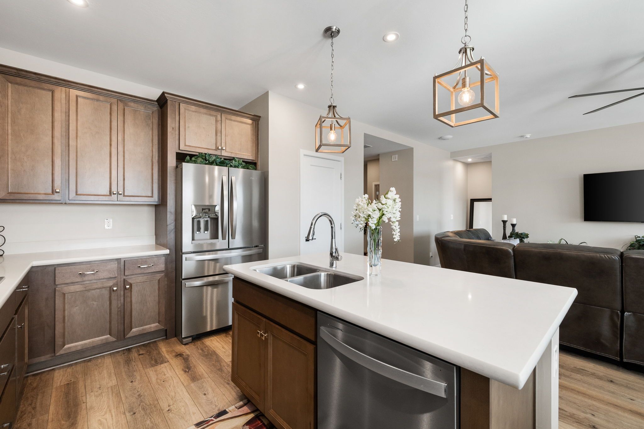 5918 E Killen Loop