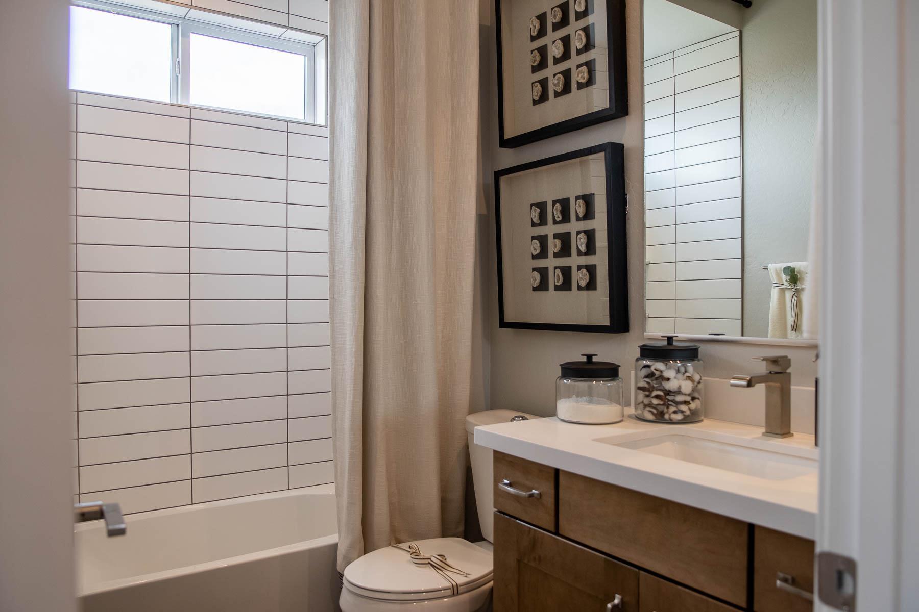 2nd Bathroom