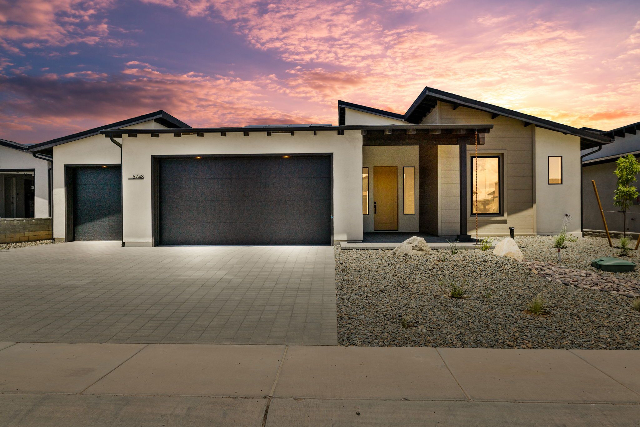 5748 E Hahn St (605)