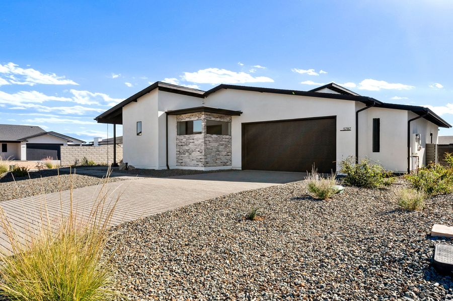 5787 E Hahn St (606)
