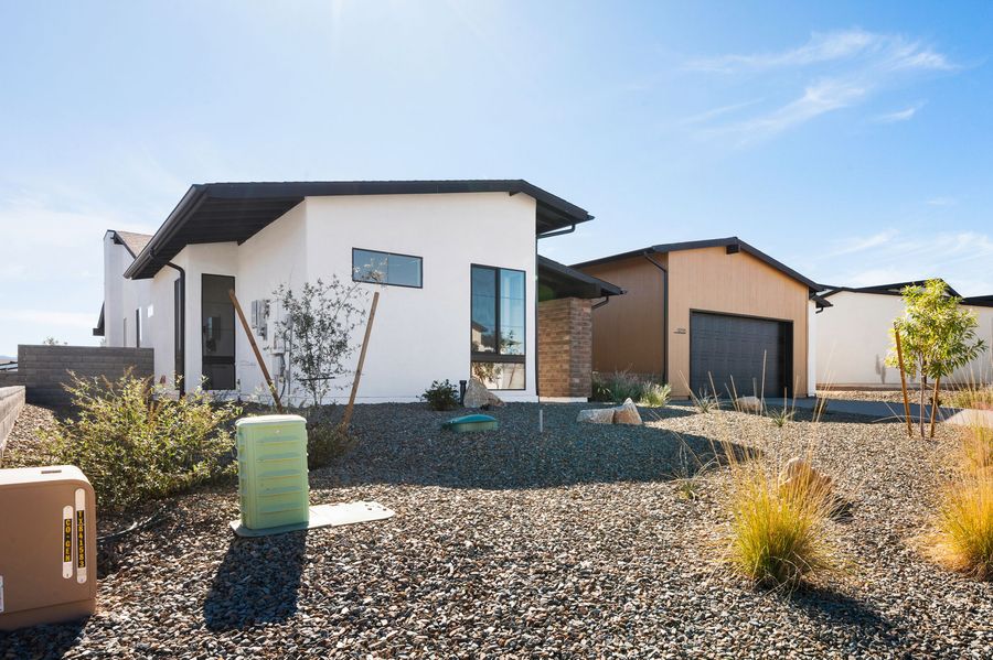 5723 E Hahn St (706)