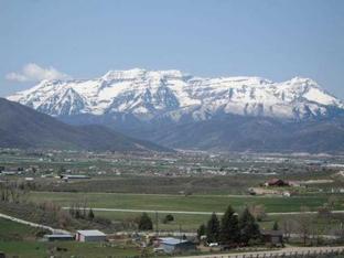 Black Rock Luxury Condos por Mark 25 Homes en Provo-Orem Utah