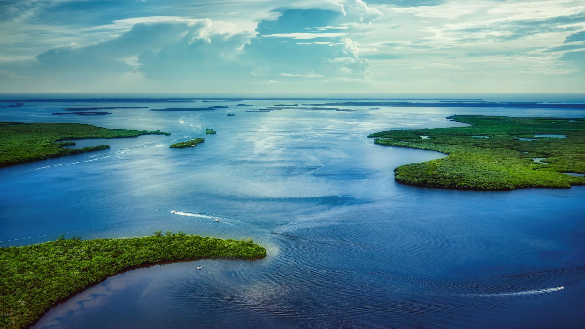 You’ll love calling this home—2 min to Matlacha Pass, 10 min to Cape Coral.