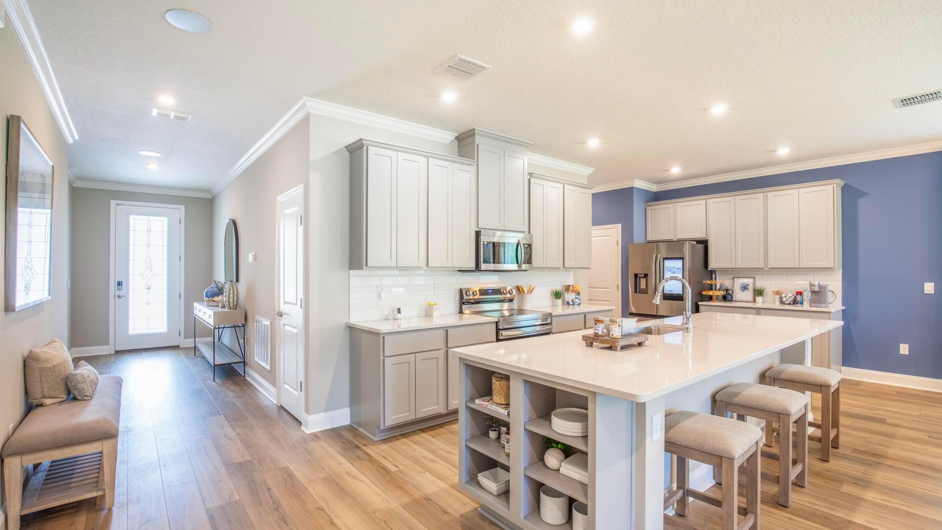 Create a kitchen tailored to you with the design selections you love.