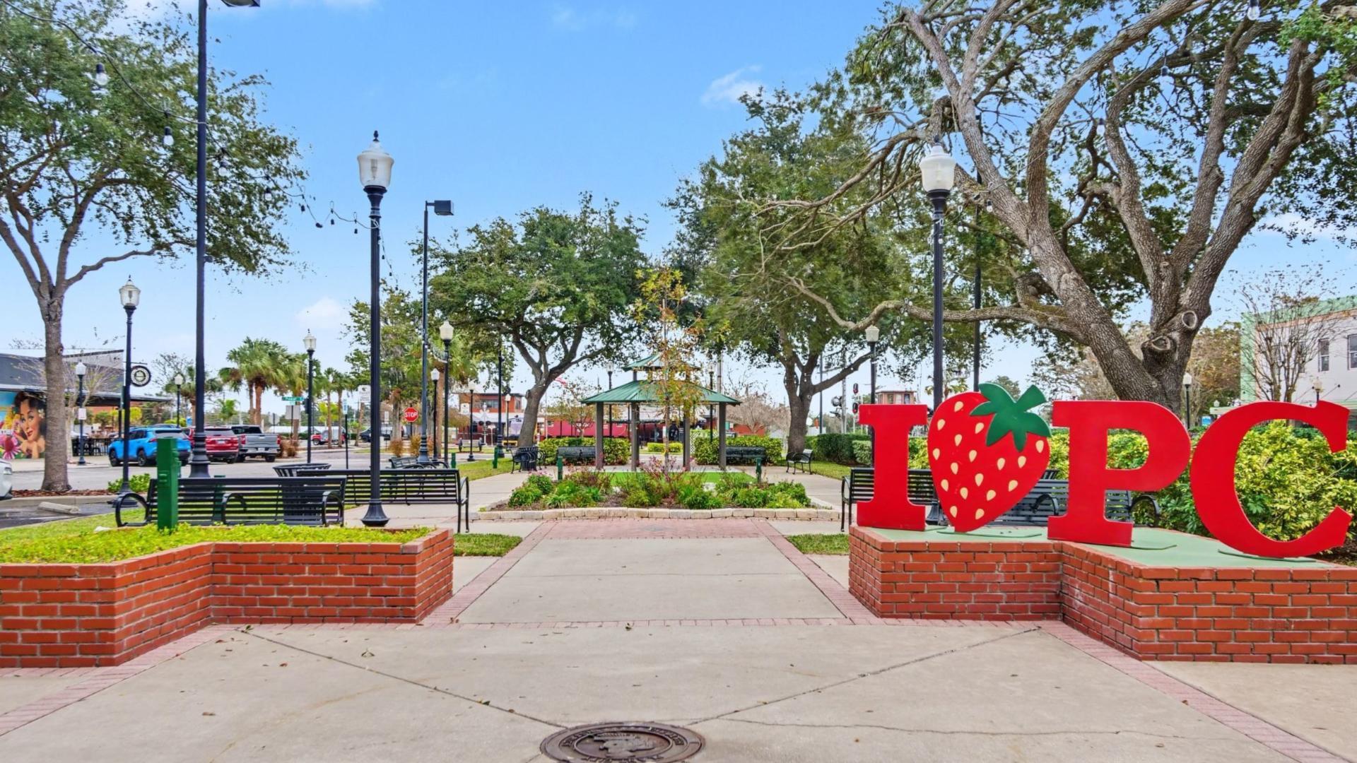 Your new lifestyle in the Strawberry Capital of the World means endless fun when family visits.