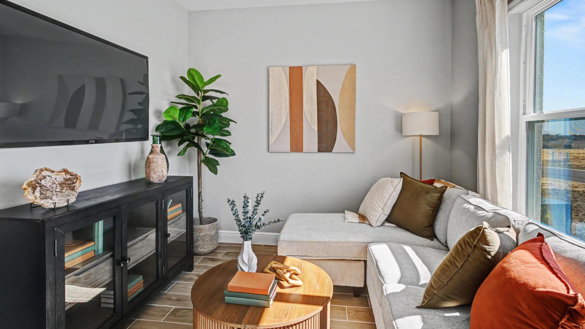 Flex spaces for a home office, hobby room or an extra bedroom – you decide.