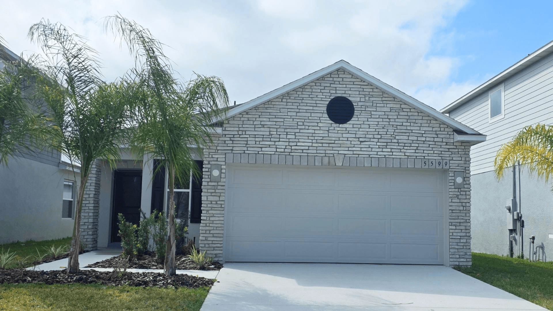 5599 Maddie Drive (Victoria)