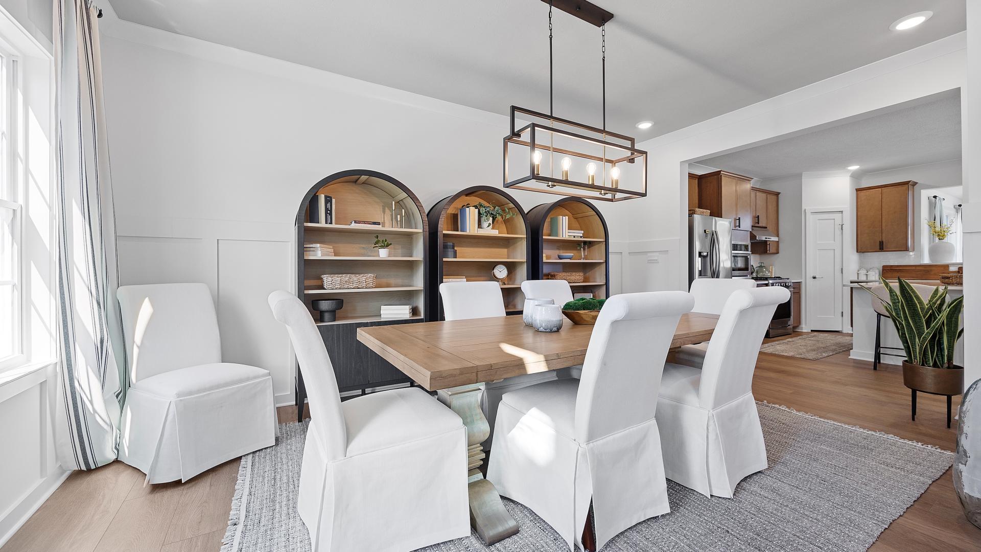 Open and inviting—perfect for life and weekend get-togethers.