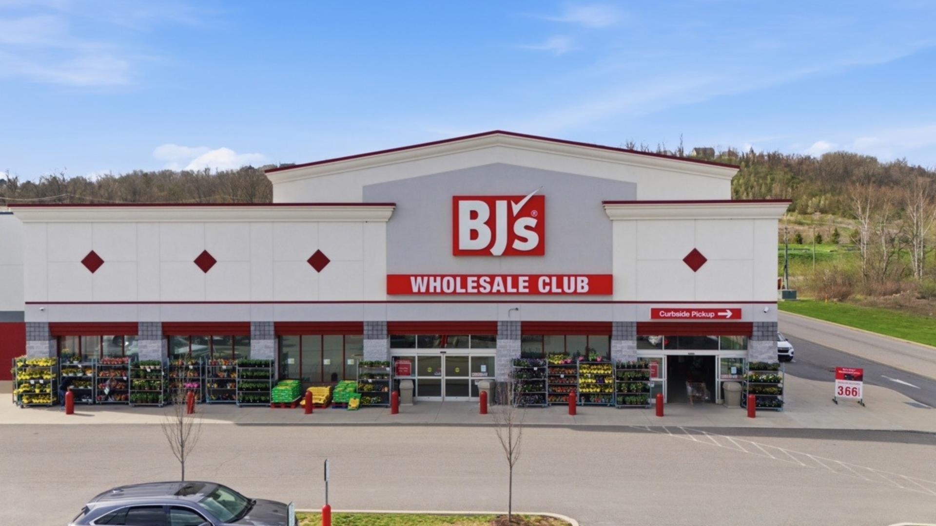 BJ’s Wholesale, Giant Eagle, and Aldi in Bridgeville make errands easy.