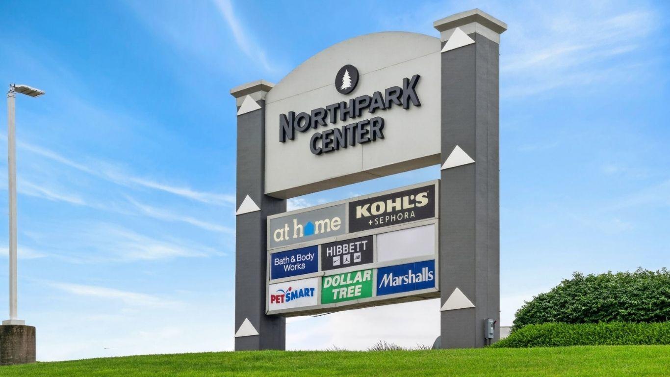 Big box stores &amp; top restaurants are 15 minutes away–North Park Center and Fairfield Mall.