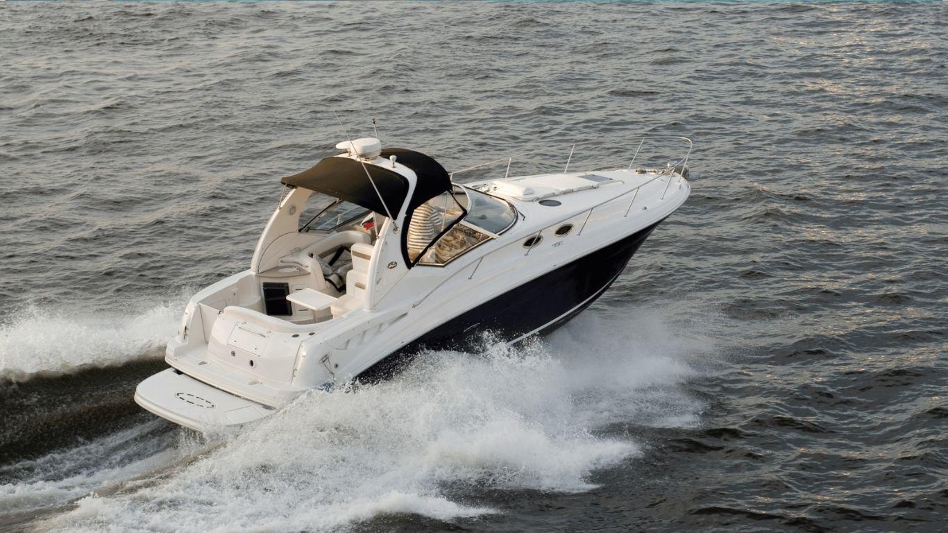 Hontoon boat ramp is 2 miles away—the perfect jump start to quick, easy days on the water!